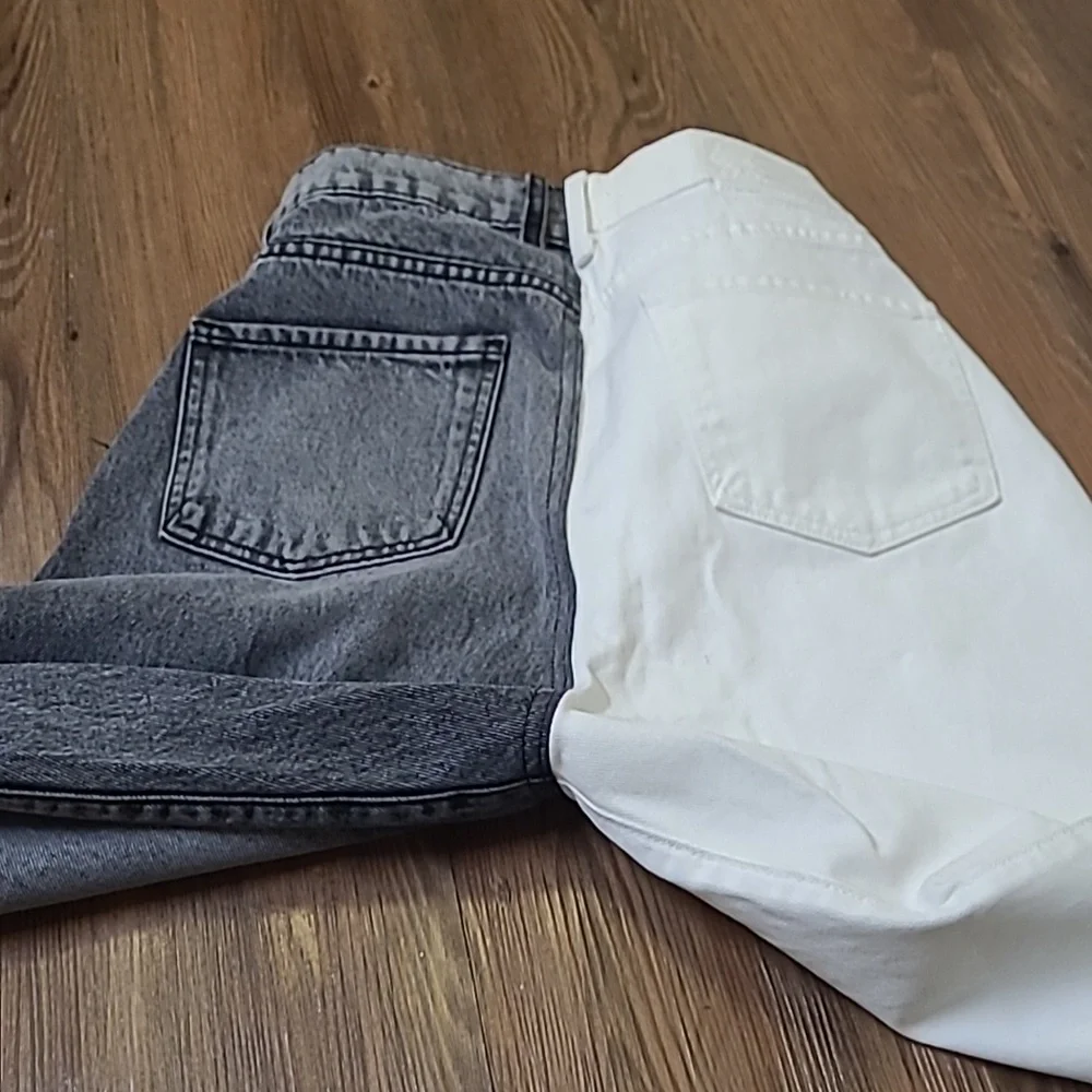 REVICE Two-Tone‎ Straight Jeans in White and Washed Gray